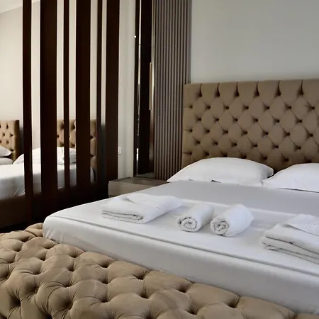 Anchor Luxury Влёра