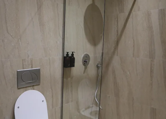 Anchor Luxury Vlore