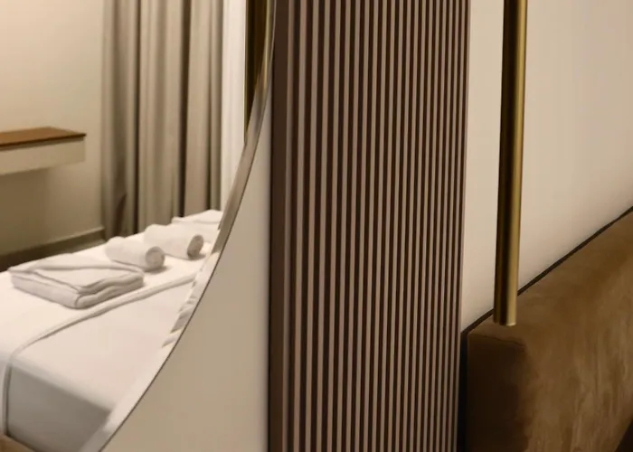 Anchor Luxury Hotel 4*