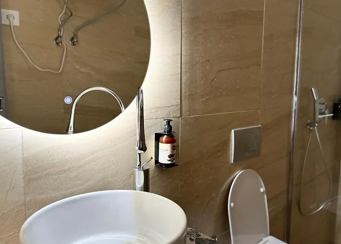 Anchor Luxury Hotel 4*