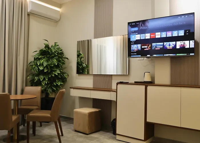 Anchor Luxury Hotel 4*