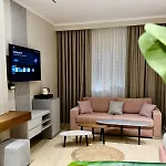 Anchor Luxury 4* فلورا