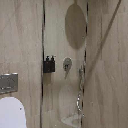 Anchor Luxury Vlorë