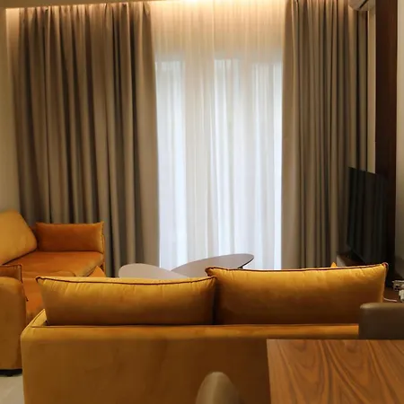 Anchor Luxury Влёра