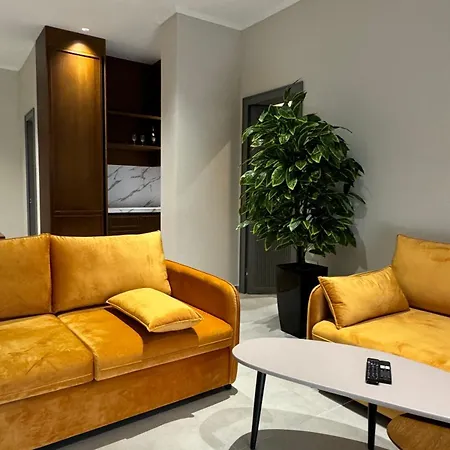 Anchor Luxury מלון