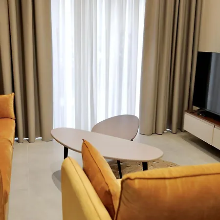 Отель Anchor Luxury