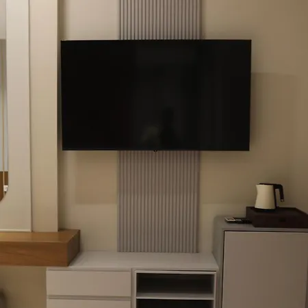 Anchor Luxury Vlorë