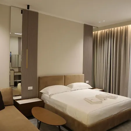 מלון Anchor Luxury