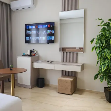 Anchor Luxury ホテル Vlorë