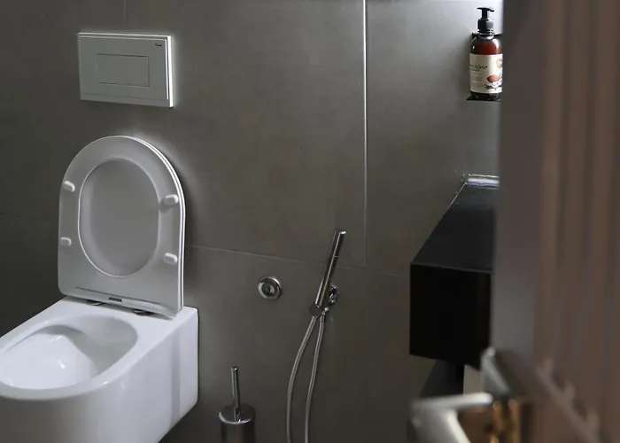 Anchor Luxury Влёра