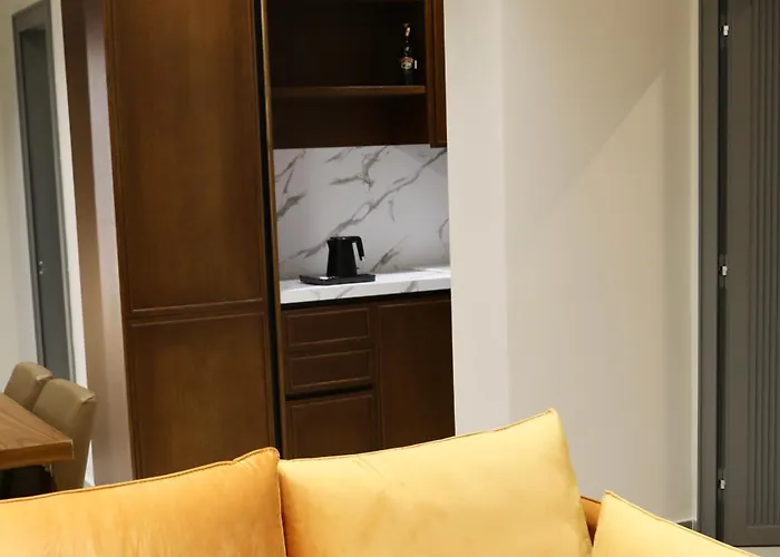 Отель Anchor Luxury Влёра