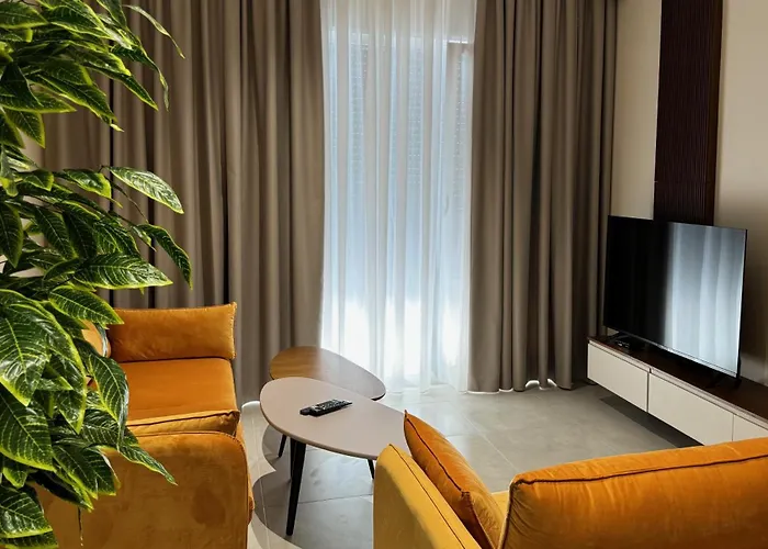 Отель Anchor Luxury 4*